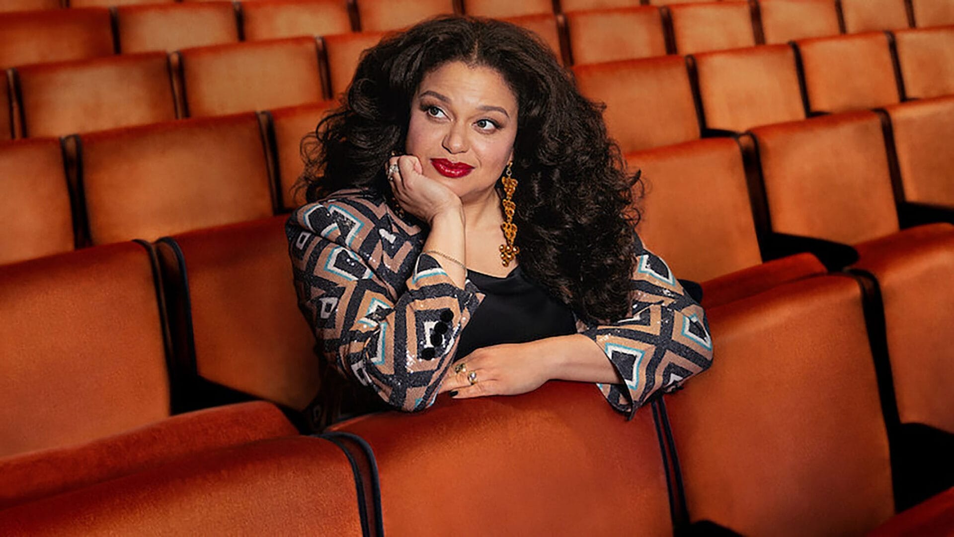 Michelle Buteau: În mintea lui Buteau la Radio City Music Hall – Netflix