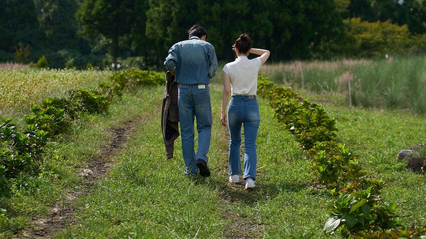Mai bine mai târziu decât single – Netflix